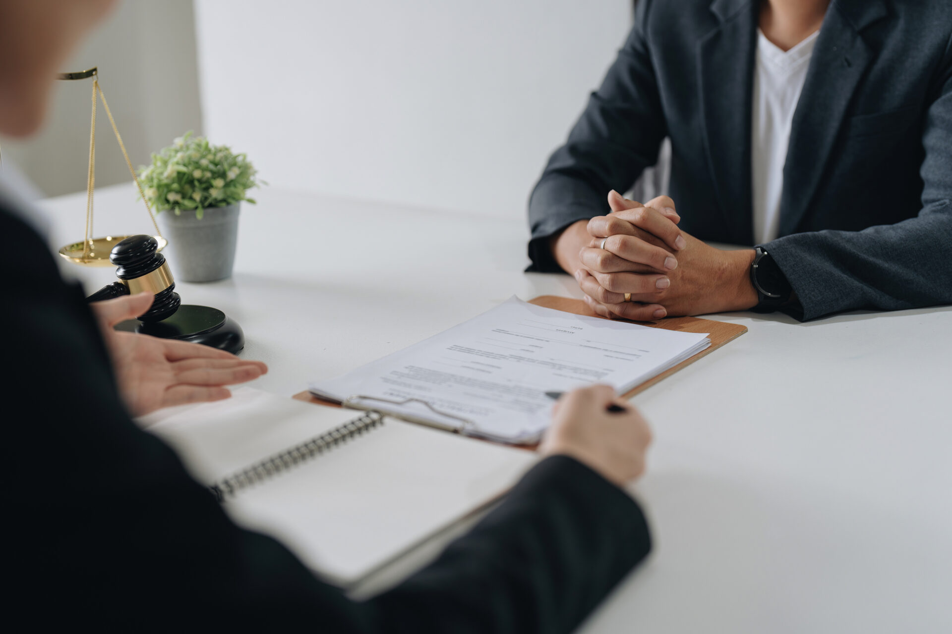 Good service cooperation, Consultation of Businesswoman and Male lawyer or judge counselor having team meeting with client, Law and Legal services concept.